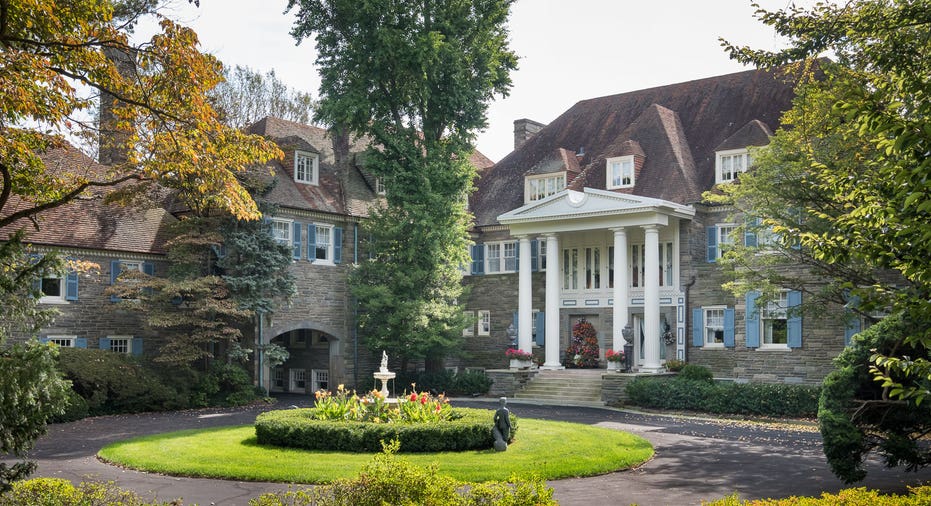 Large home in the Philly market 